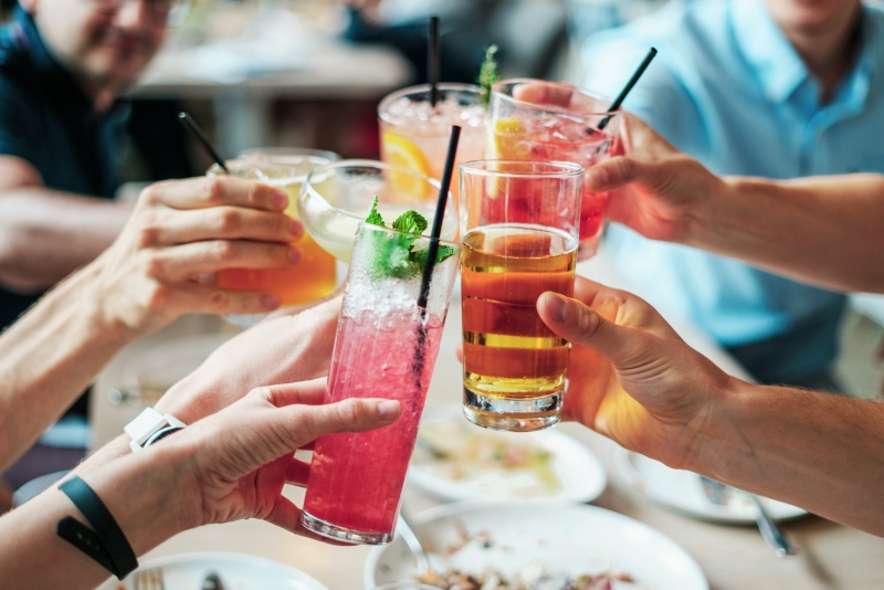restaurant-SERANON-min_drinks-2578446