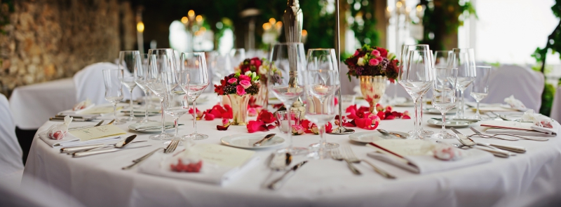 restaurant-SERANON-min_restaurant-2697945